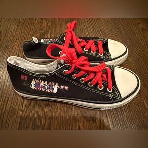 Taylor Swift sneakers!!! Stylish Black and Red Women’s Shoes size 41.